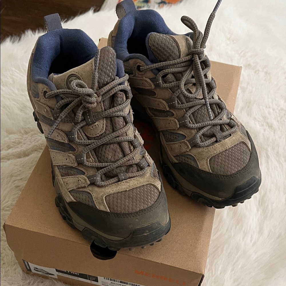 Merrell Tan and Navy Hiking Shoes